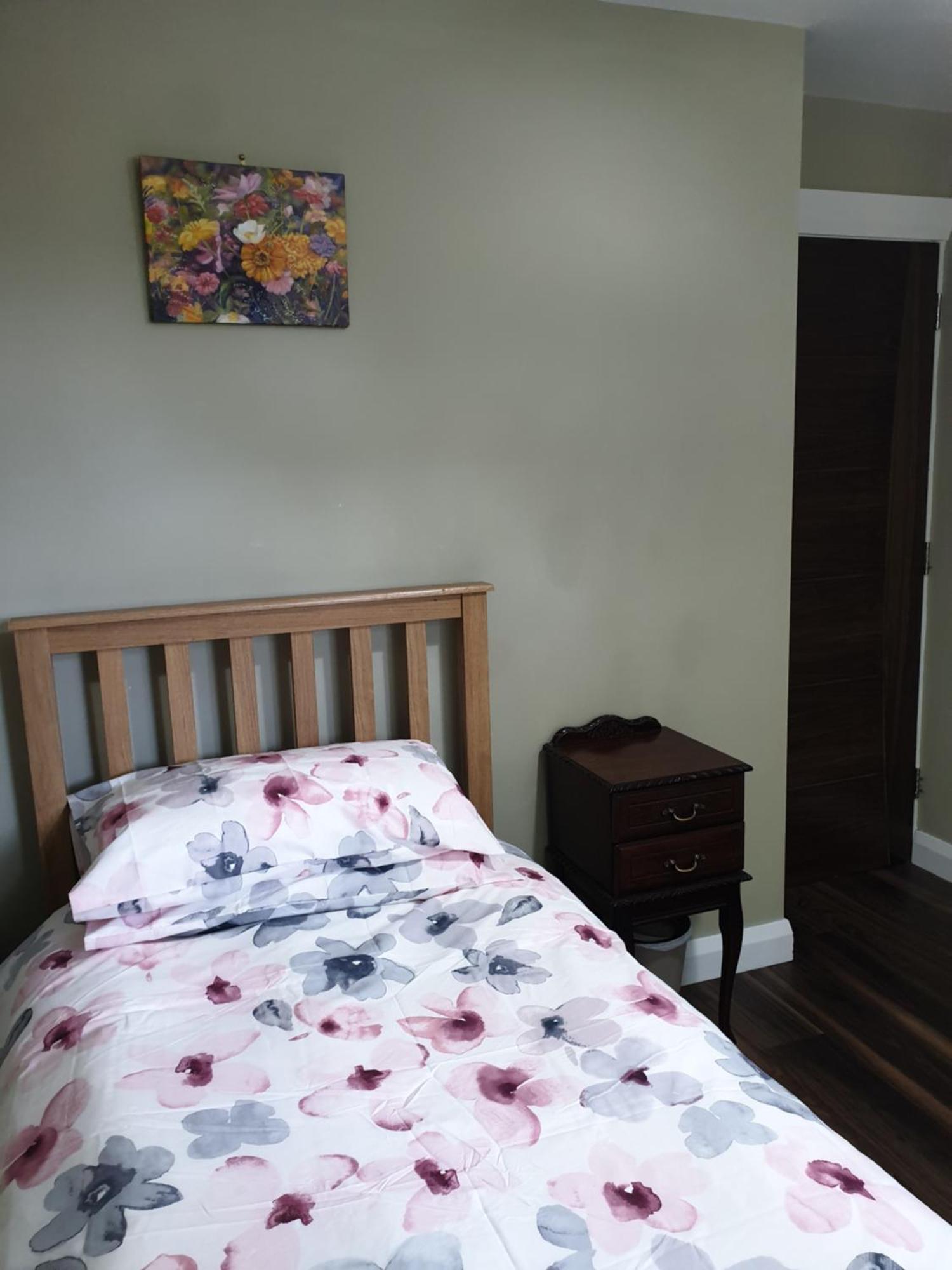 Dungloe Lakeside Lodging Apartment Ngoại thất bức ảnh